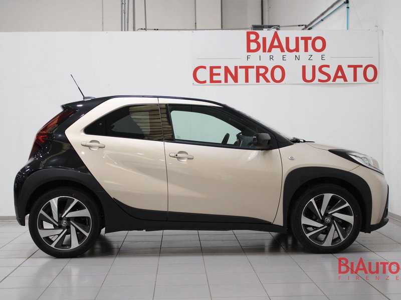 Toyota Aygo X usata a Firenze (19)