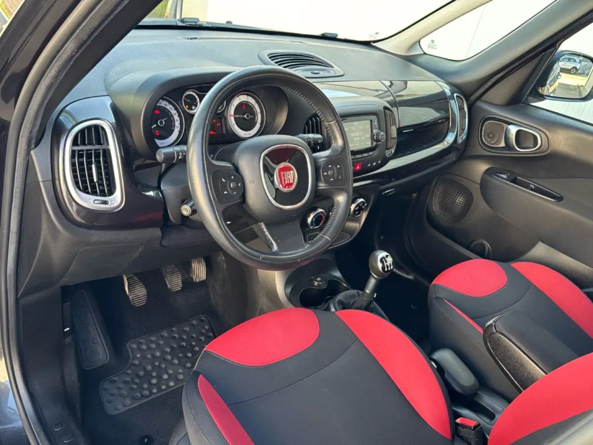 Fiat 500L Living usata a Ferrara (18)