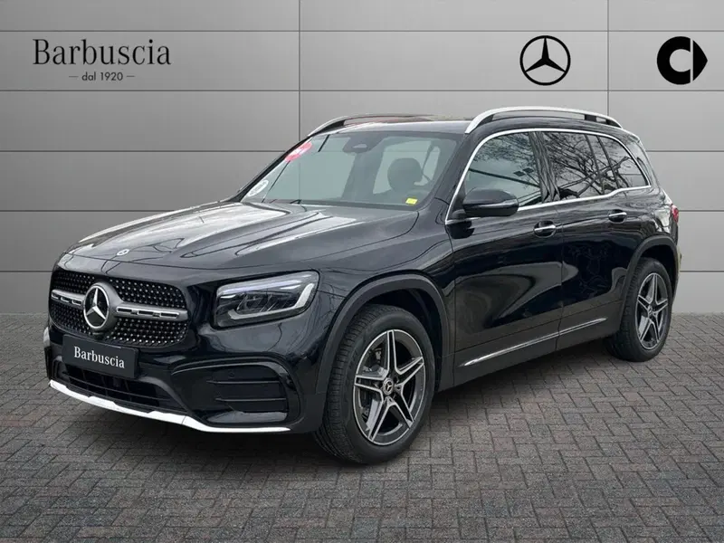 Mercedes-Benz GLB nuova a Pescara