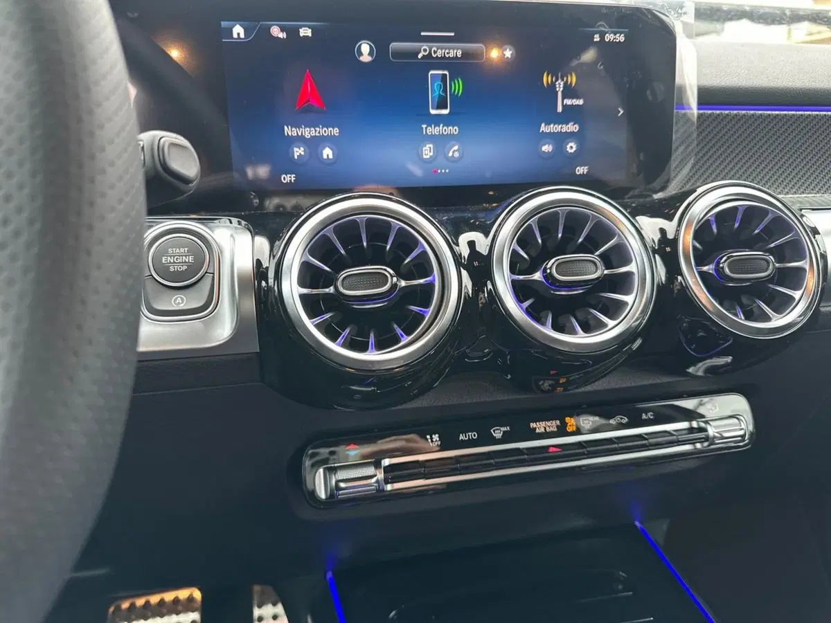 Mercedes-Benz GLB nuova a Pescara (10)