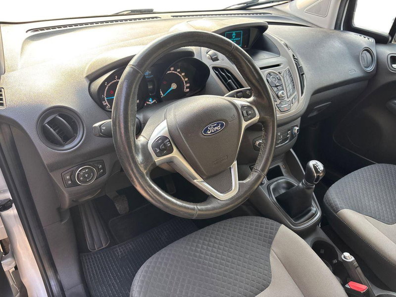 Ford Tourneo Courier usata a Pescara (8)