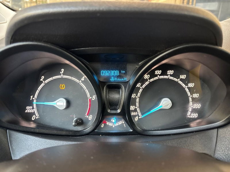 Ford Tourneo Courier usata a Pescara (9)