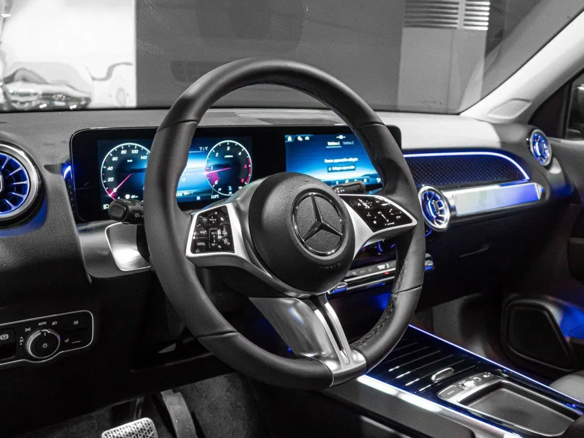 Mercedes-Benz GLB nuova a Rimini (12)