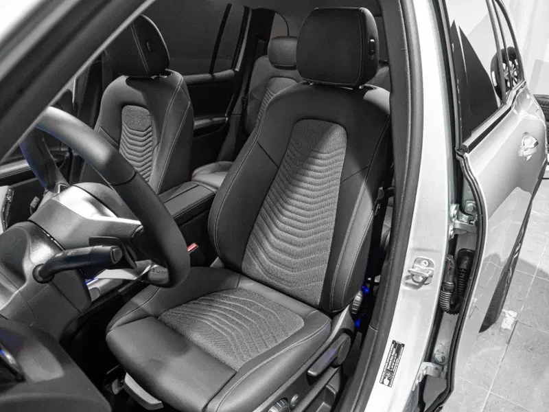 Mercedes-Benz GLB nuova a Rimini (13)