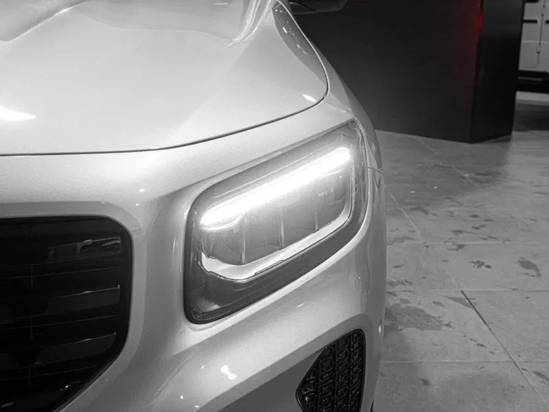 Mercedes-Benz GLB nuova a Rimini (6)