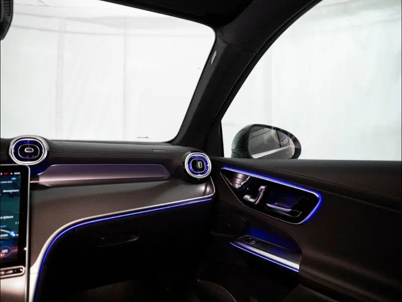Mercedes-Benz GLC SUV nuova a Rimini (16)
