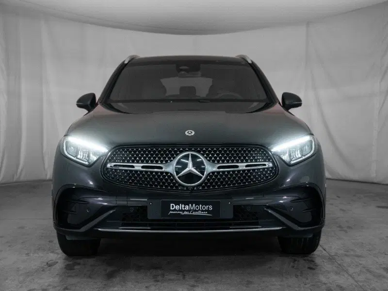 Mercedes-Benz GLC SUV nuova a Rimini (5)