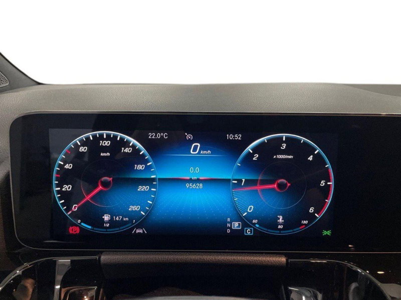 Mercedes-Benz GLA SUV usata a Macerata (9)