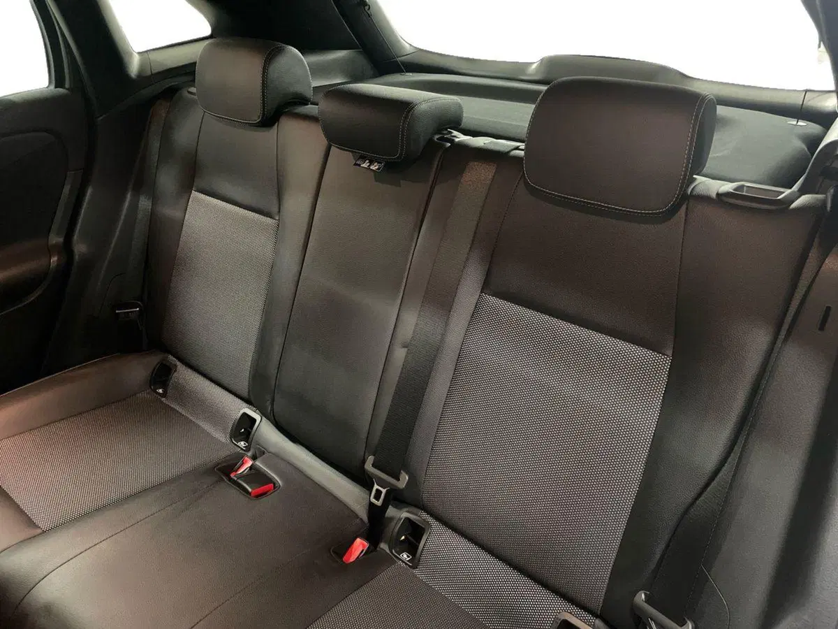Mercedes-Benz GLA SUV usata a Macerata (13)