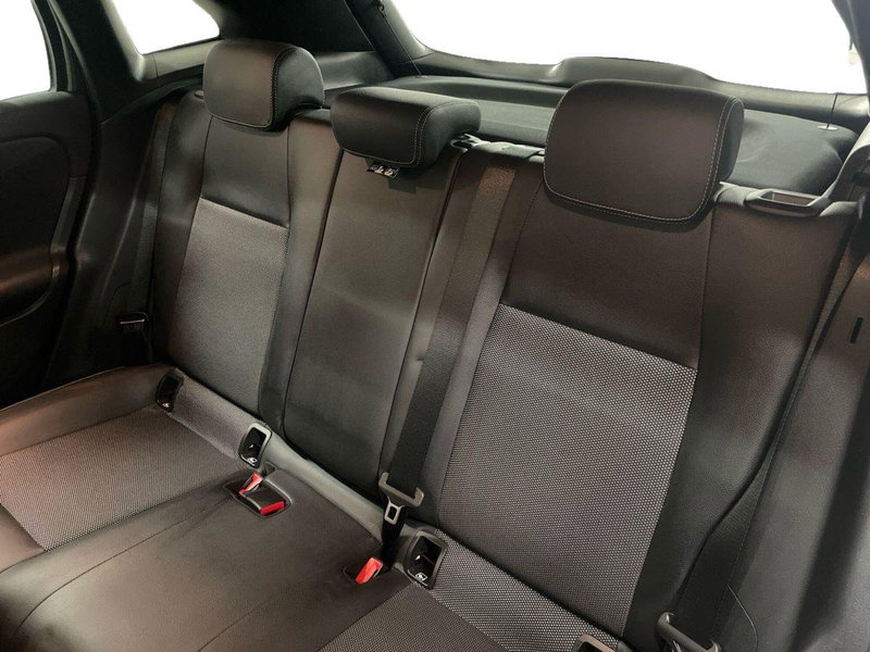 Mercedes-Benz GLA SUV usata a Macerata (13)