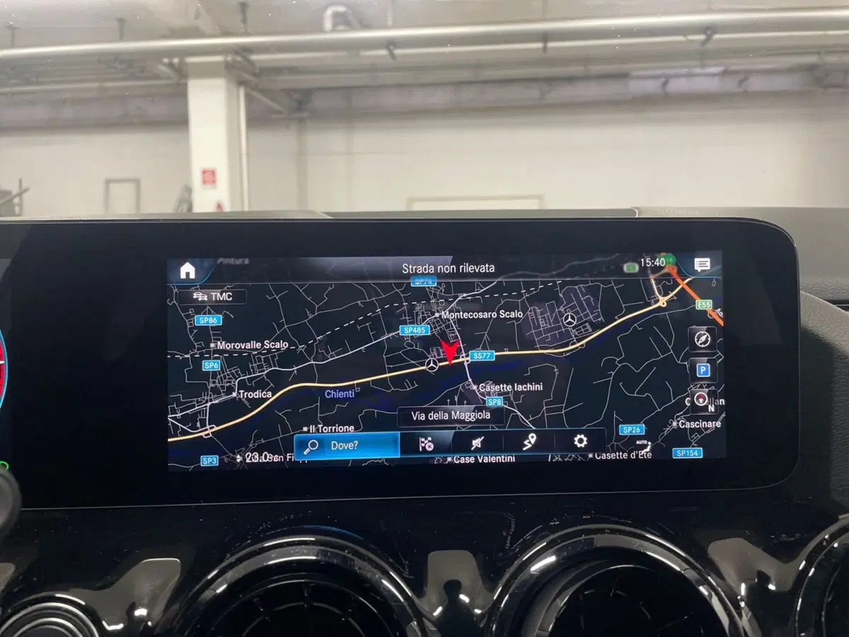 Mercedes-Benz GLA SUV usata a Macerata (15)