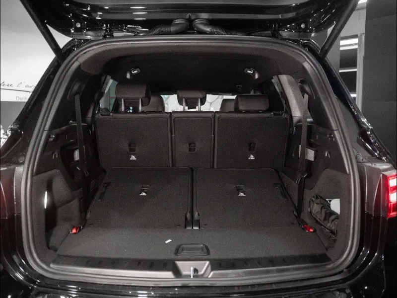 Mercedes-Benz GLB nuova a Ancona (11)