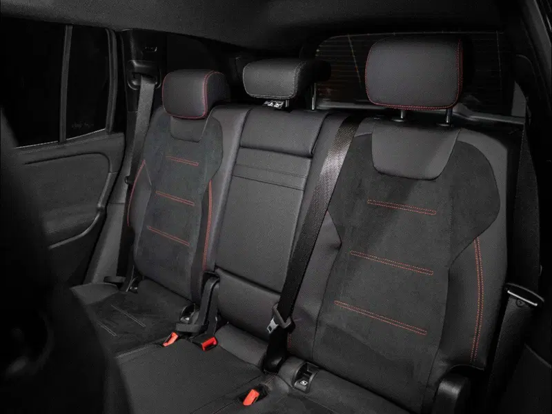 Mercedes-Benz GLB nuova a Ancona (13)