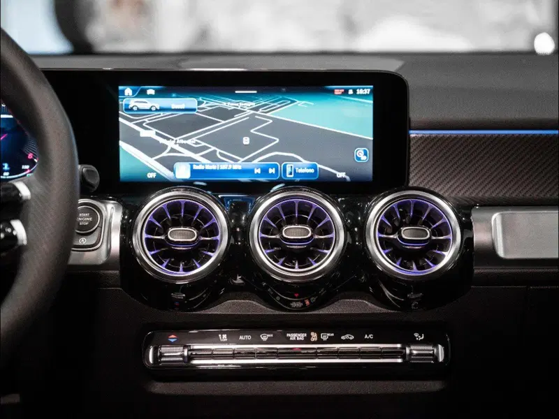 Mercedes-Benz GLB nuova a Ancona (19)