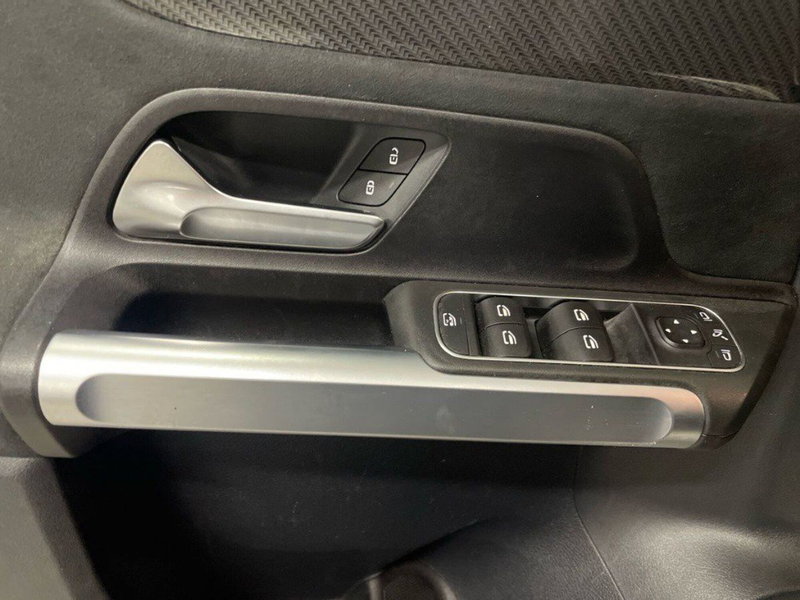 Mercedes-Benz GLB usata a Ancona (17)