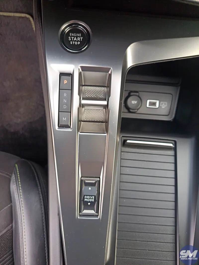 Peugeot 408 usata a Siena (14)