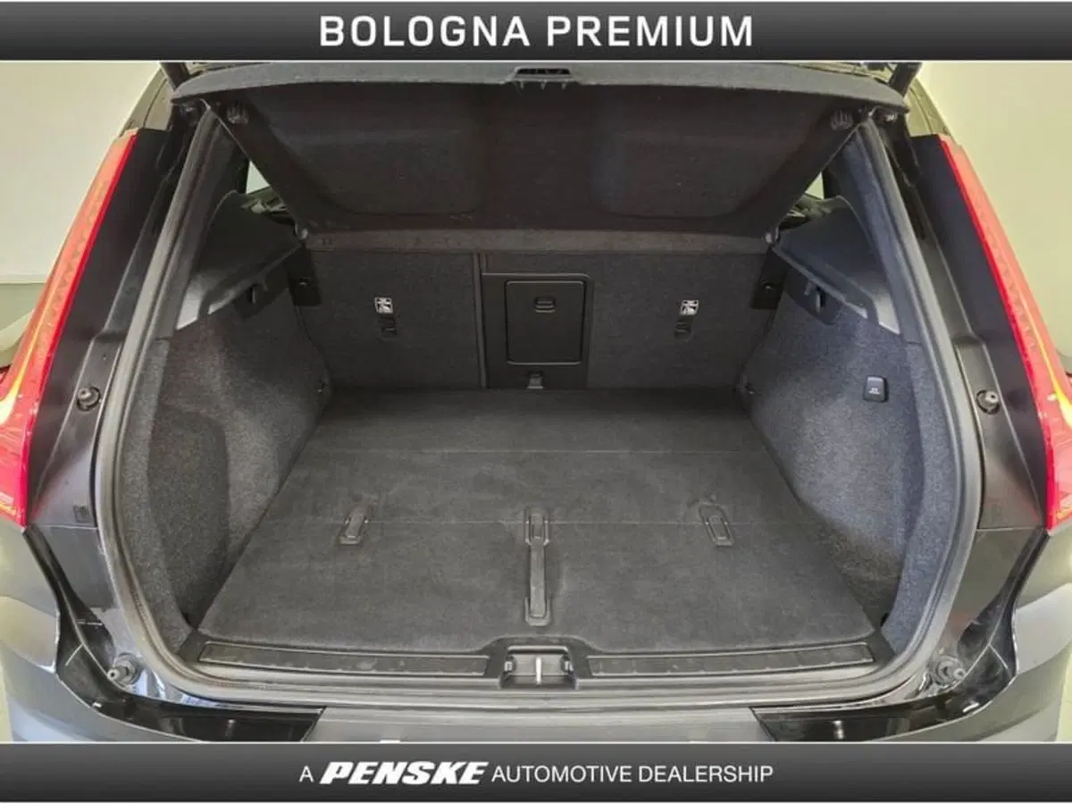 Volvo XC40 usata a Bologna (10)