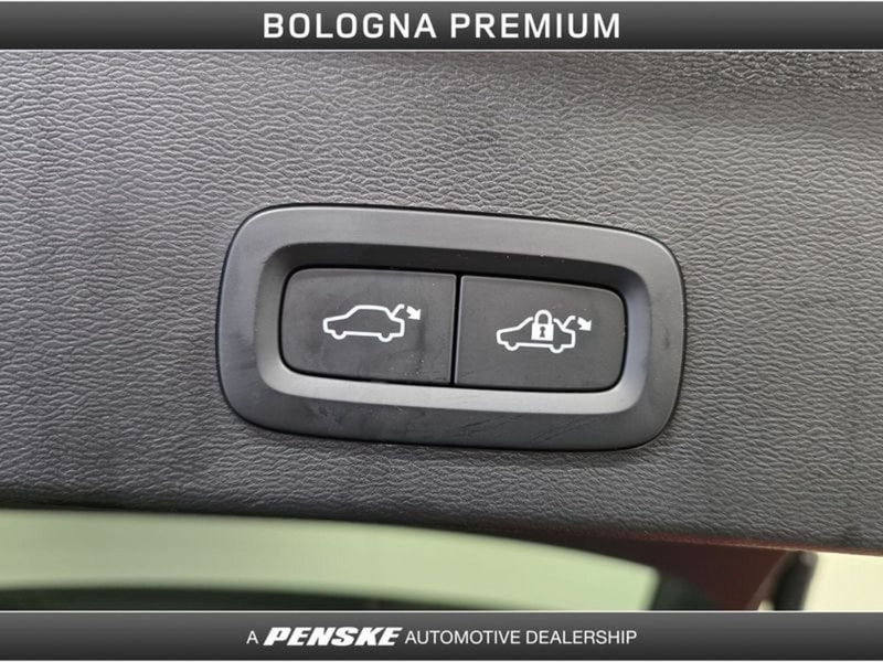 Volvo XC40 usata a Bologna (11)