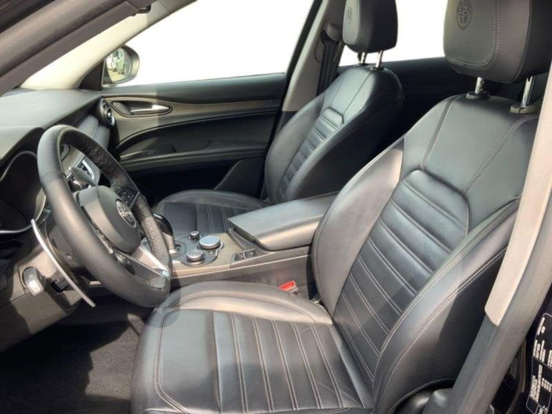 Alfa Romeo Stelvio usata a Perugia (11)