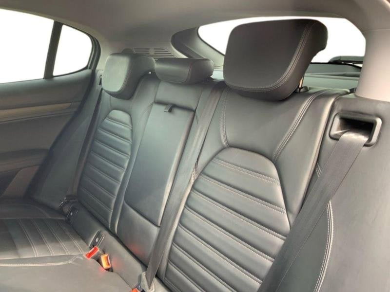 Alfa Romeo Stelvio usata a Perugia (14)