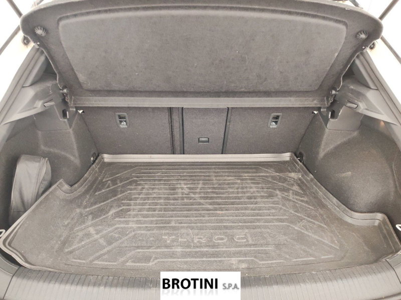 Volkswagen T-Roc usata a Massa-Carrara (14)