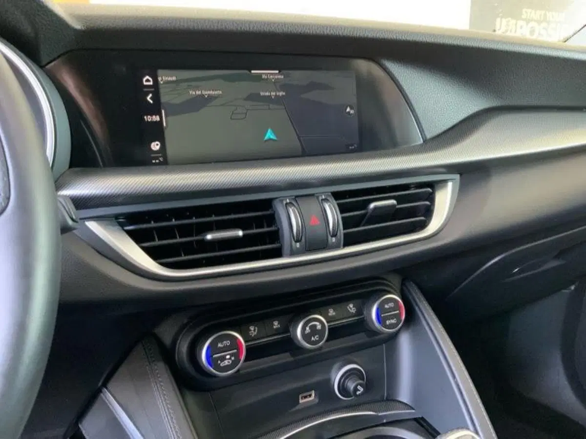 Alfa Romeo Stelvio usata a Perugia (11)