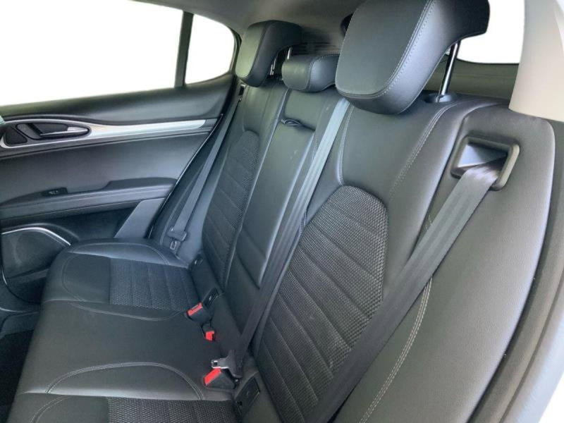 Alfa Romeo Stelvio usata a Perugia (12)