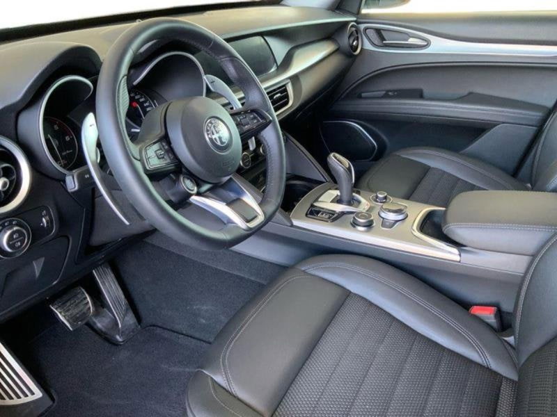 Alfa Romeo Stelvio usata a Perugia (8)