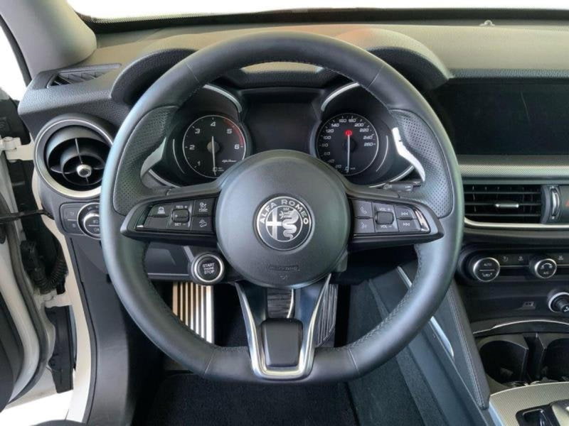 Alfa Romeo Stelvio usata a Perugia (9)