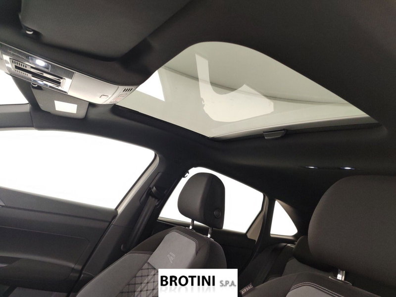 Volkswagen Taigo usata a Massa-Carrara (10)