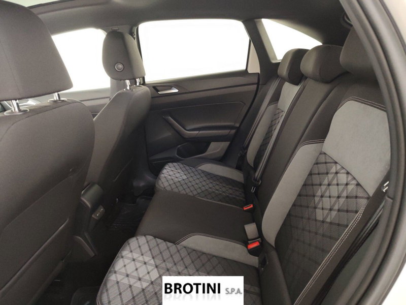 Volkswagen Taigo usata a Massa-Carrara (11)