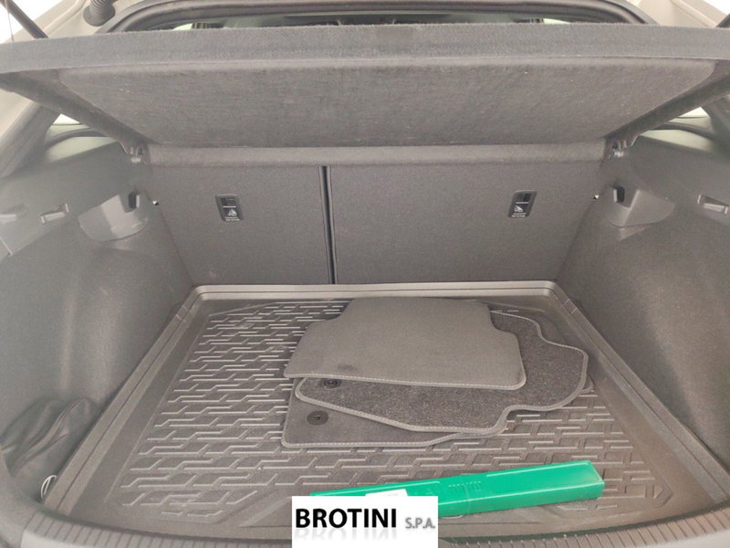 Volkswagen Taigo usata a Massa-Carrara (16)