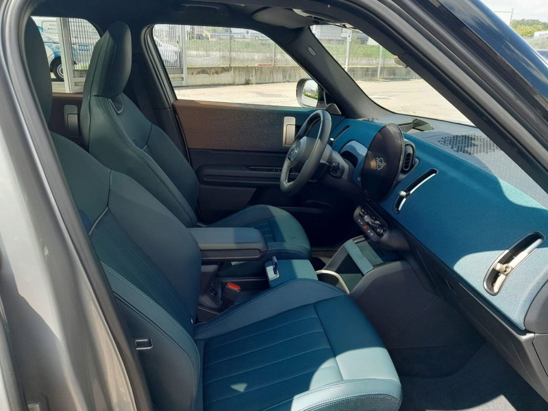 MINI Mini Countryman nuova a Asti (12)