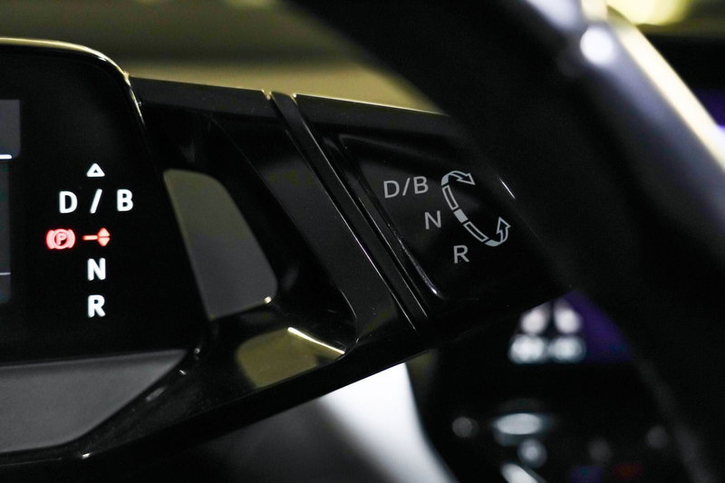 Volkswagen ID.4 usata a Varese (19)