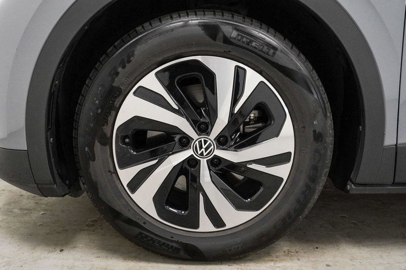 Volkswagen ID.4 usata a Varese (7)