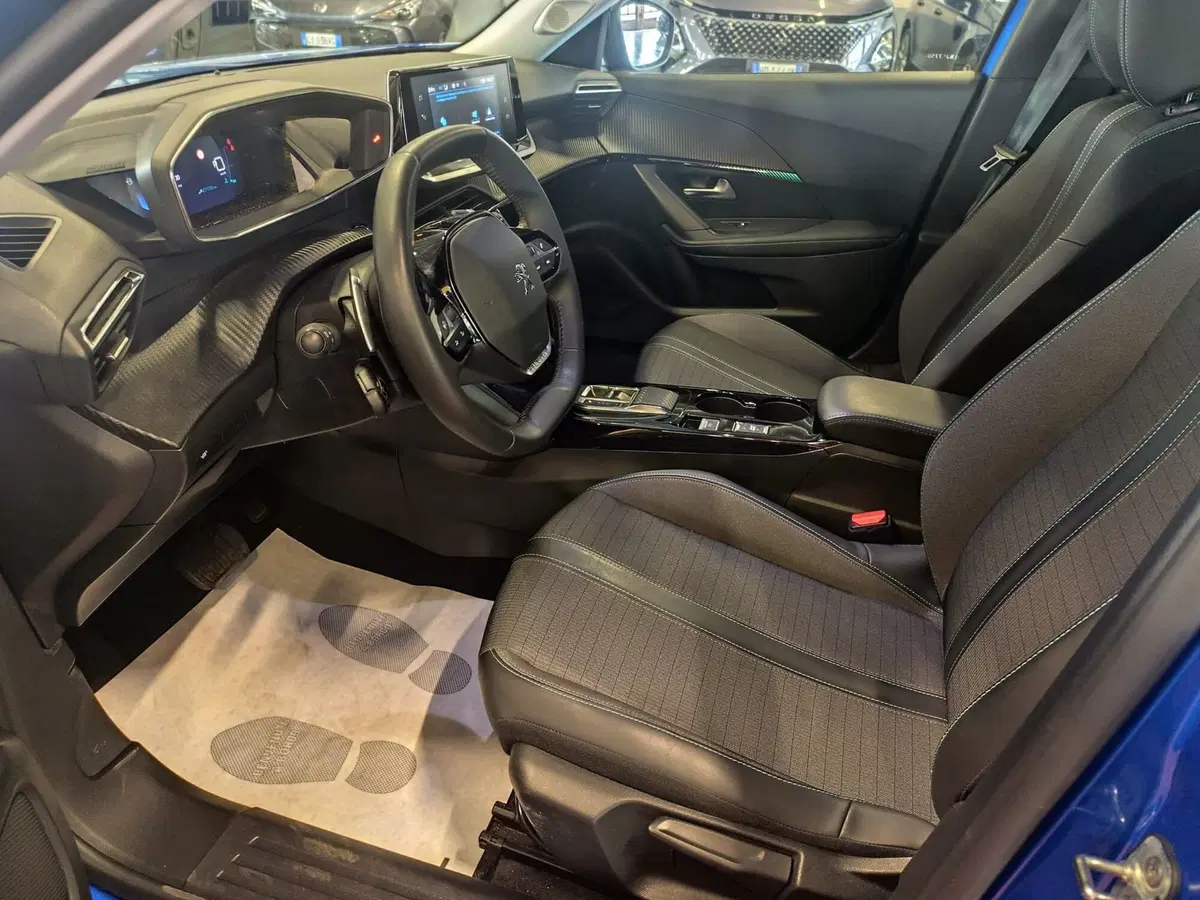 Peugeot 2008 usata a Milano (14)