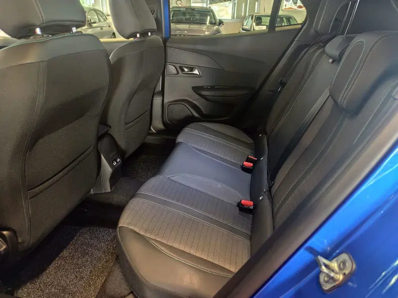 Peugeot 2008 usata a Milano (15)