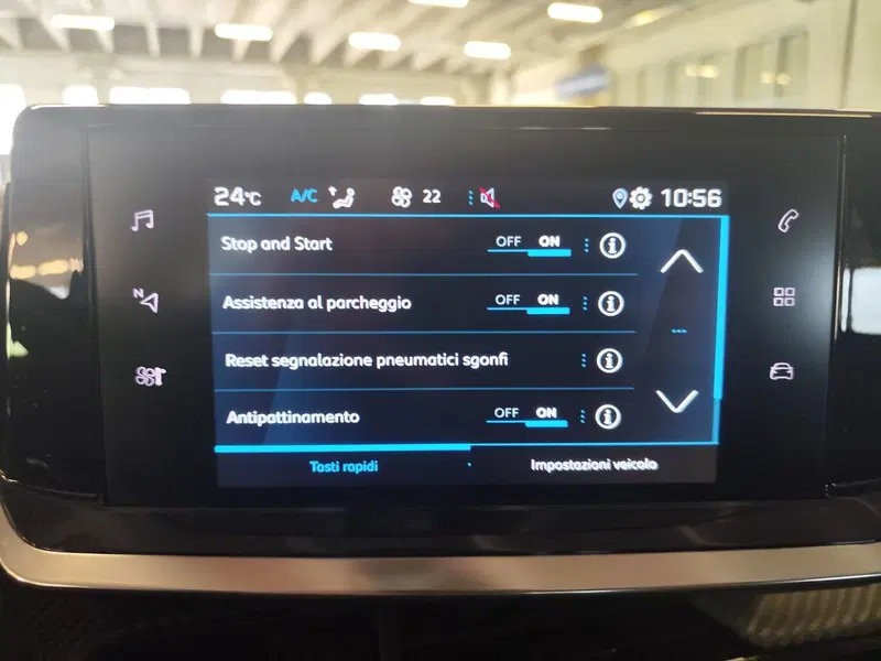 Peugeot 2008 usata a Milano (19)