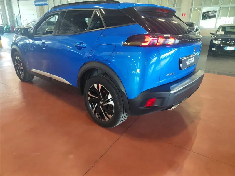 Peugeot 2008 usata a Milano (4)