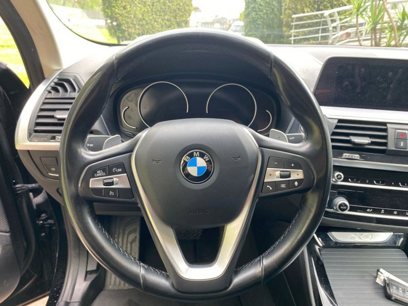 BMW X4 usata a Salerno (18)