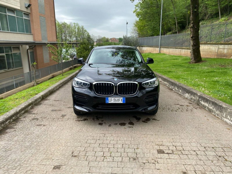 BMW X4 usata a Salerno (9)