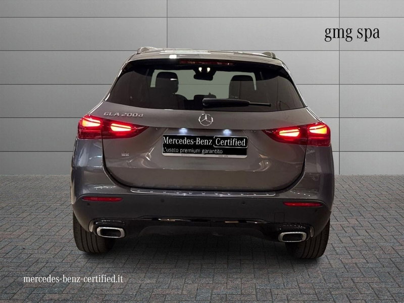 Mercedes-Benz GLA SUV usata a Prato (4)