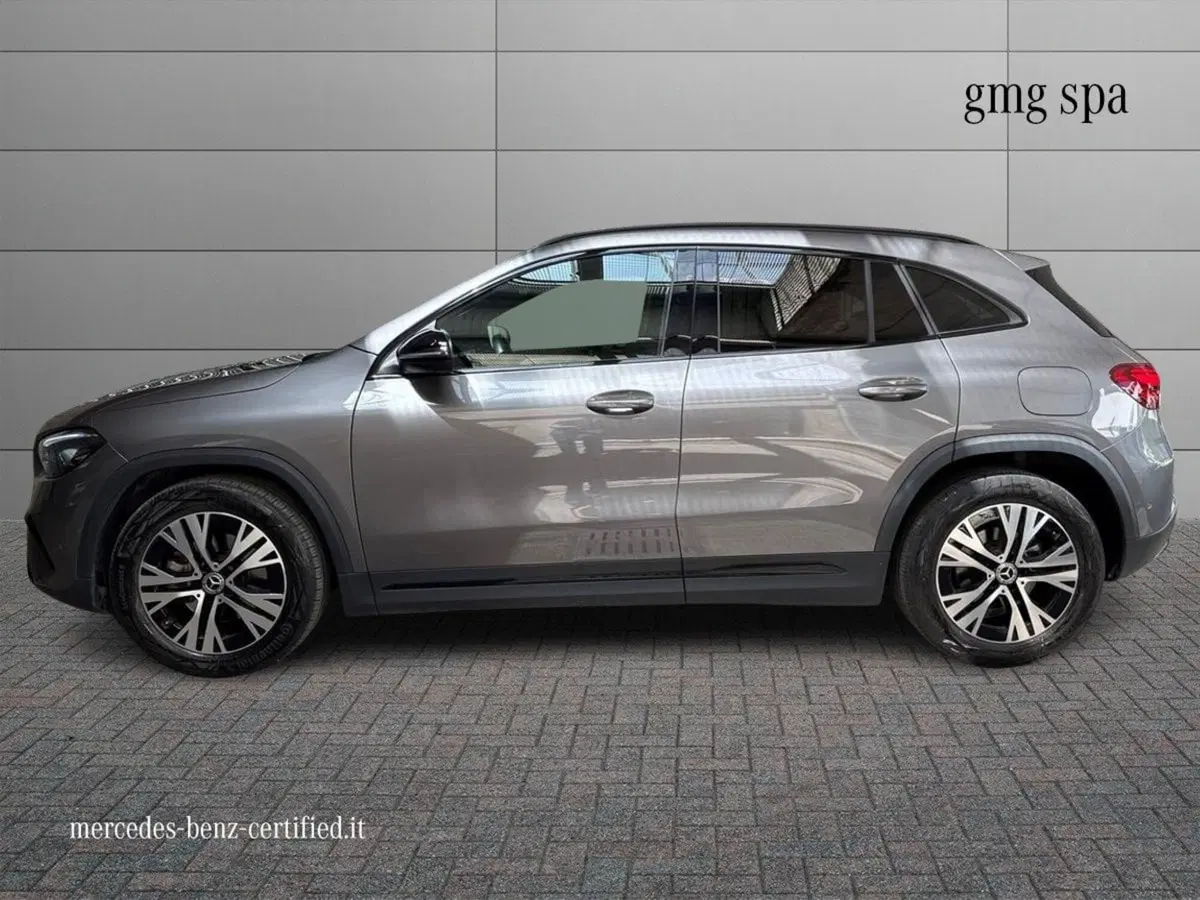 Mercedes-Benz GLA SUV usata a Prato (6)