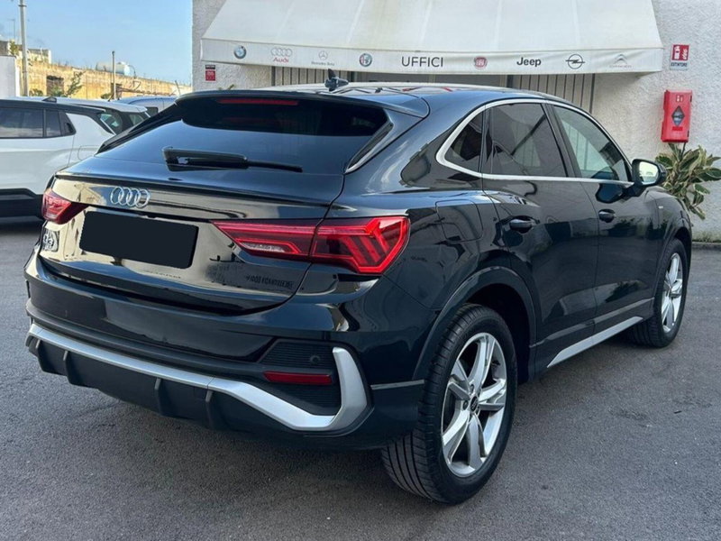 Audi Q3 Sportback usata a Salerno (4)