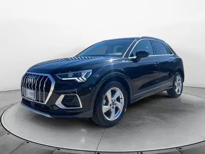 Audi Q3 35 2.0 tdi Business Advanced s-tronic del 2025 usata a Fisciano