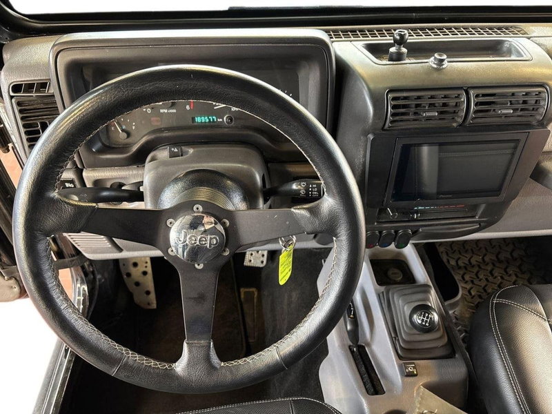 Jeep Wrangler usata a Firenze (11)