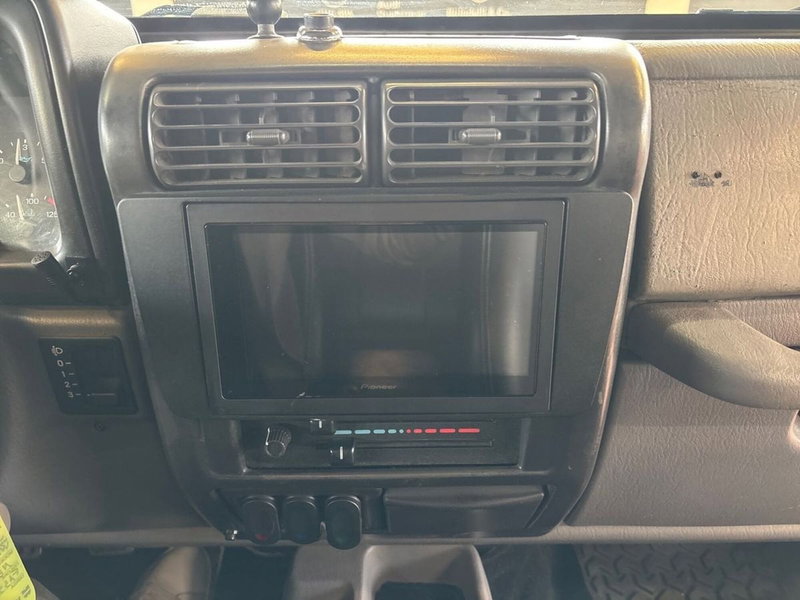 Jeep Wrangler usata a Firenze (16)