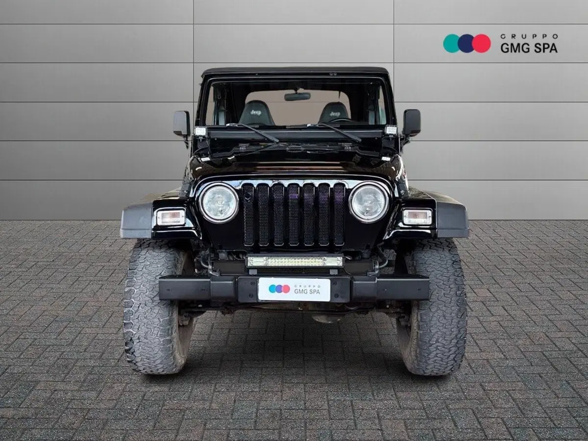 Jeep Wrangler usata a Firenze (2)