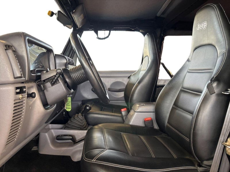 Jeep Wrangler usata a Firenze (9)