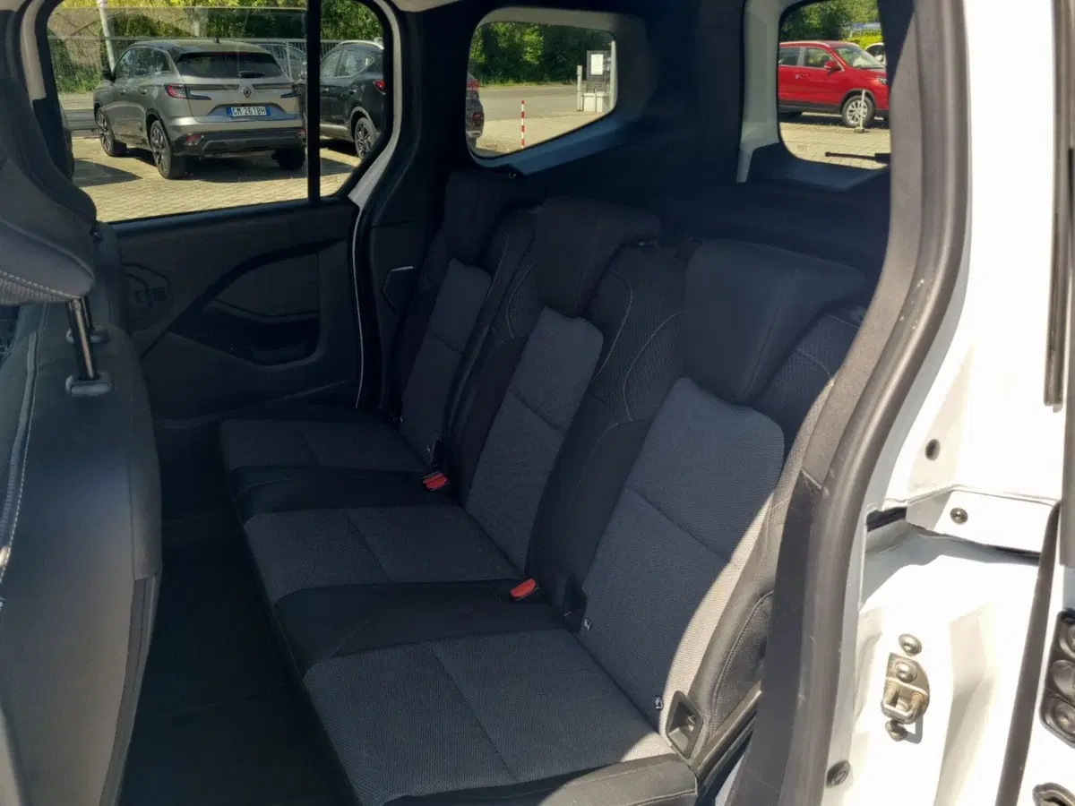 Renault Kangoo usata a Lucca (10)